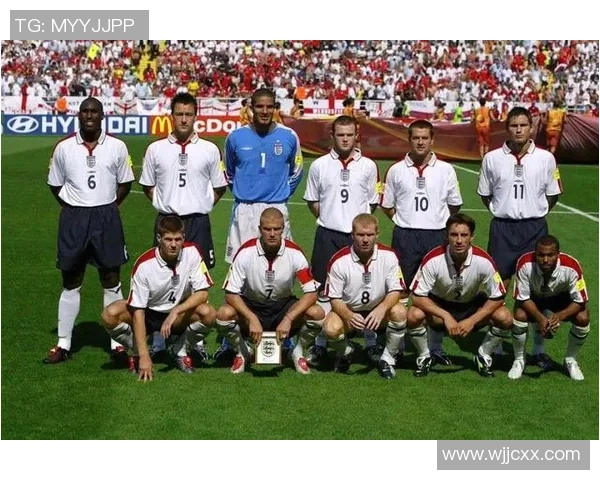 英格兰足球明星哈特利的传奇生涯与辉煌成就揭秘